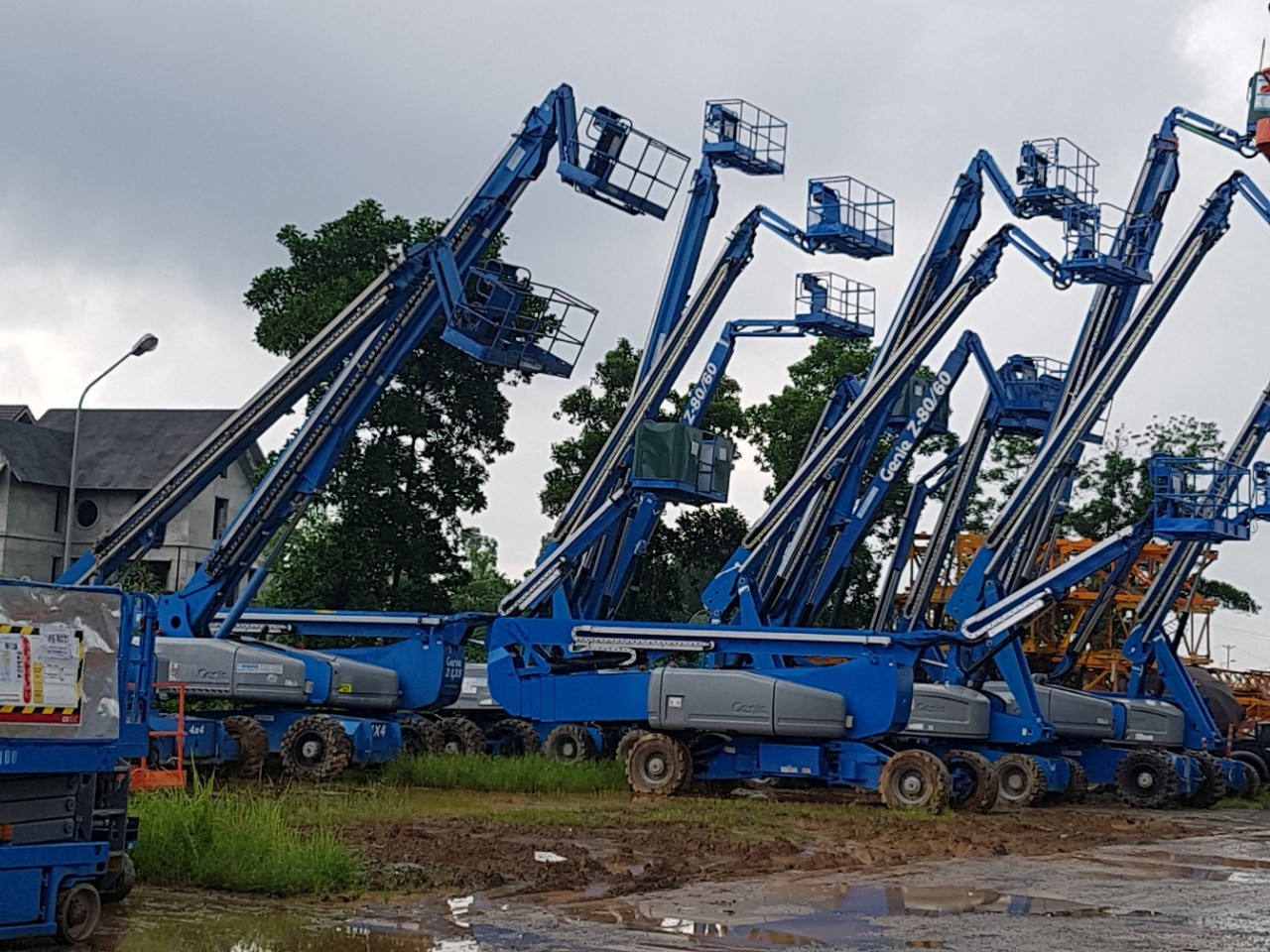 Xe nâng người 20m, 24m, 28m, 32m, 40m