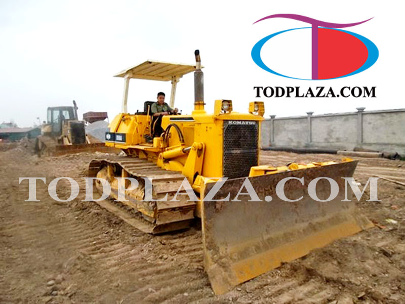 Xe ủi KOMATSU
